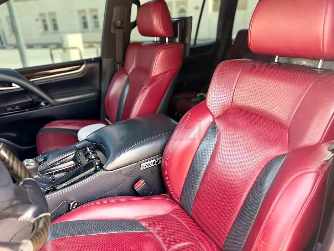 Lexus LX 570 AT (367 hp) - 2