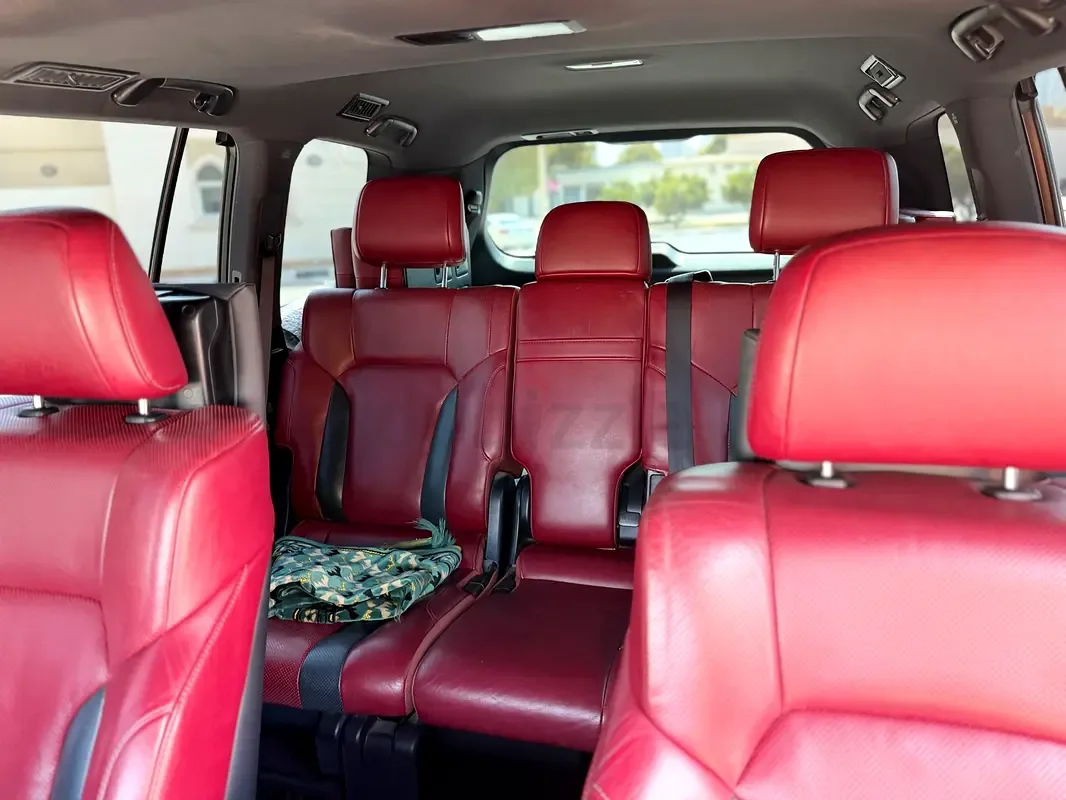 Lexus LX 570 AT (367 hp) - 3