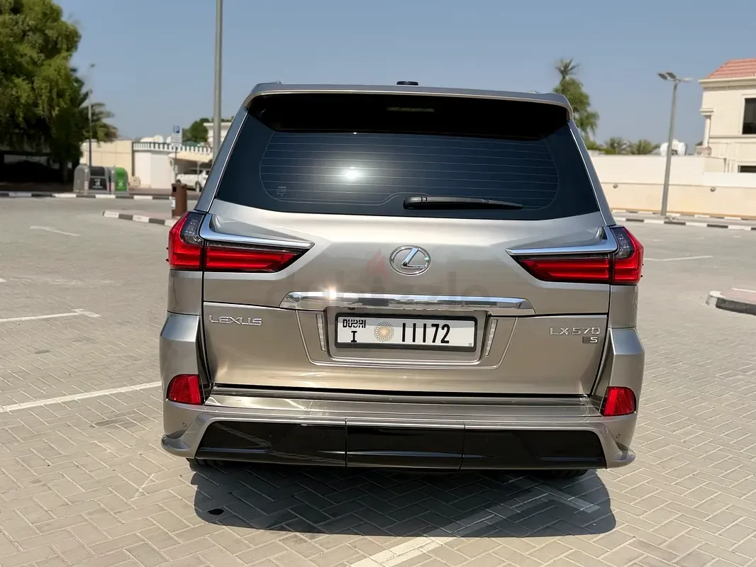 Lexus LX 570 AT (367 hp) - 7