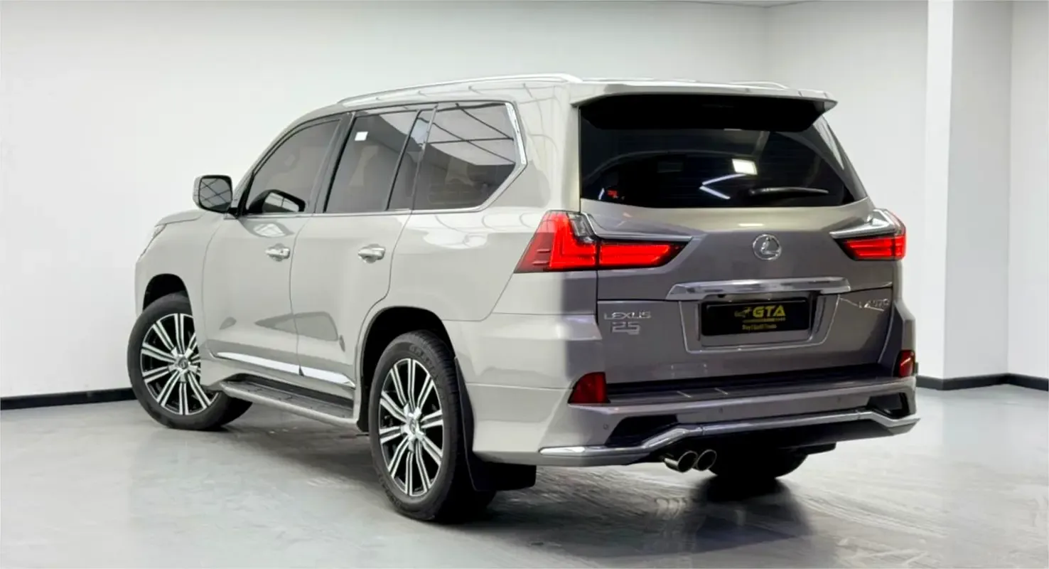 Lexus LX 570 AT (367 حصان) - 5