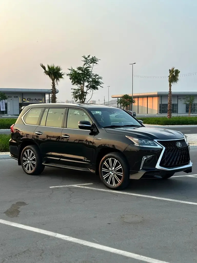 Lexus LX 570 AT (367 hp) - 2