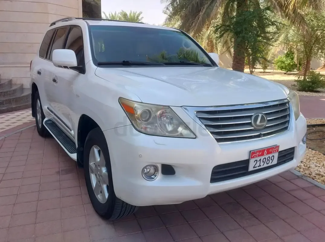 Lexus LX 570 AT (367 hp) - 4