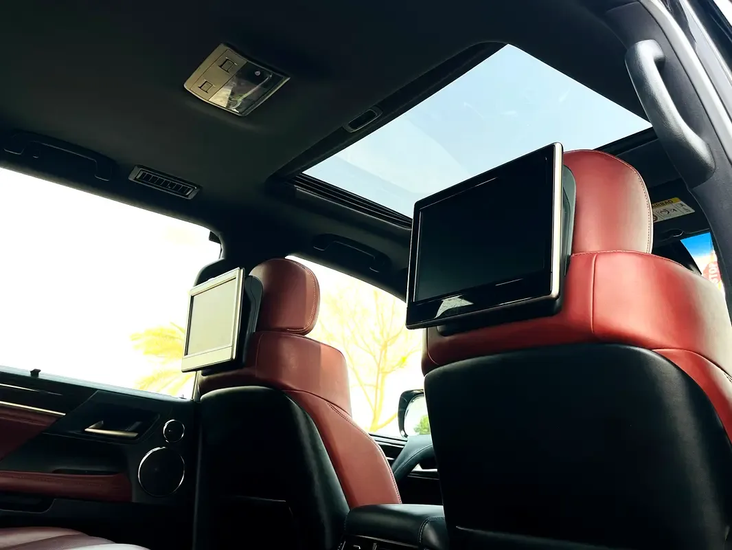 Lexus LX 570 AT (367 hp) - 16
