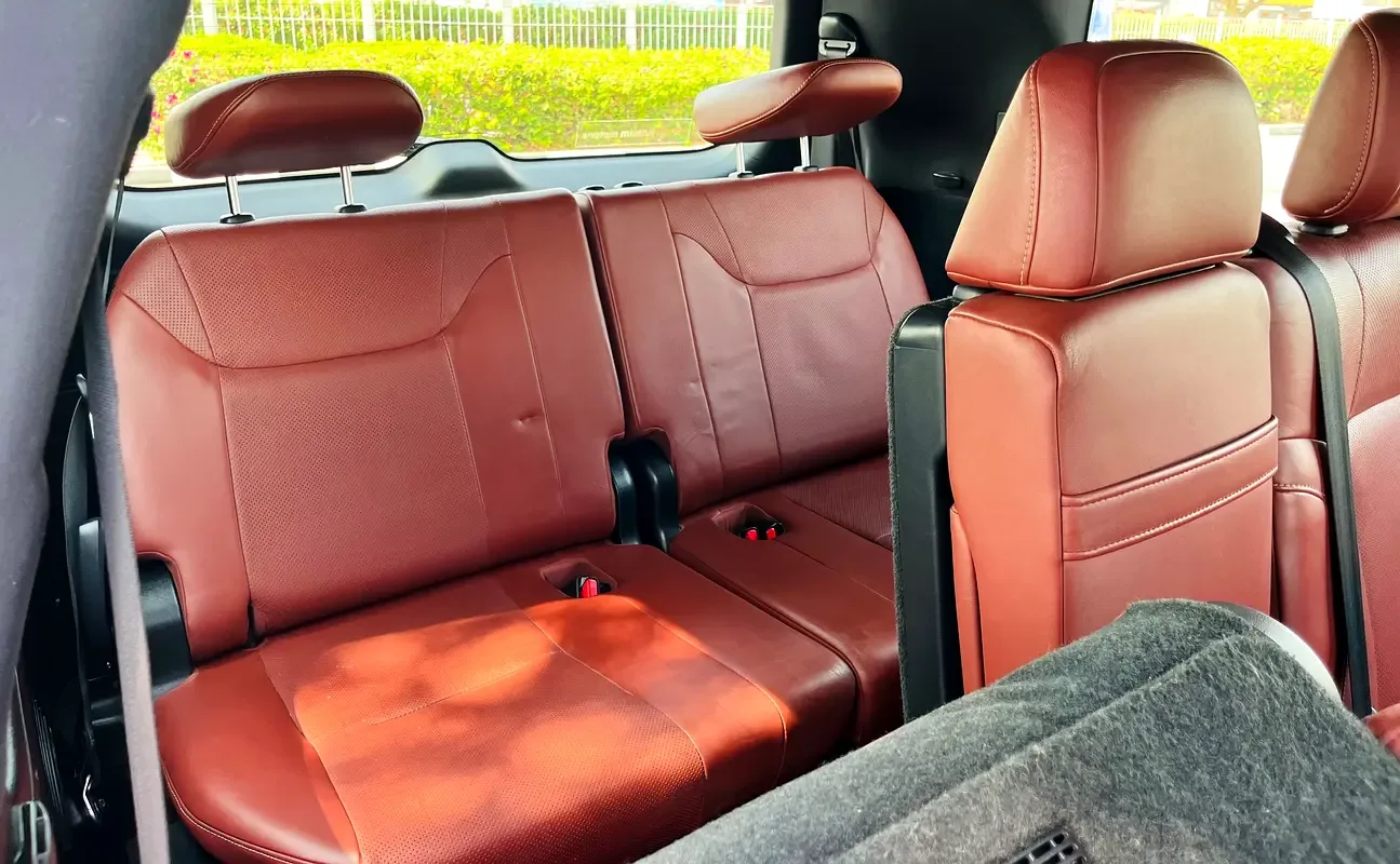 Lexus LX 570 AT (367 hp) - 18
