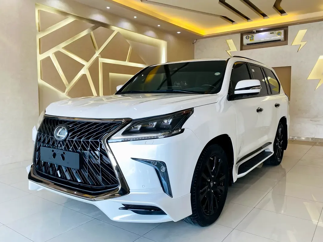 Lexus LX 570 AT (367 hp) - 2