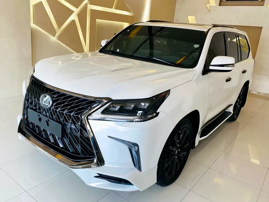 Lexus LX 570 AT (367 hp) - 8