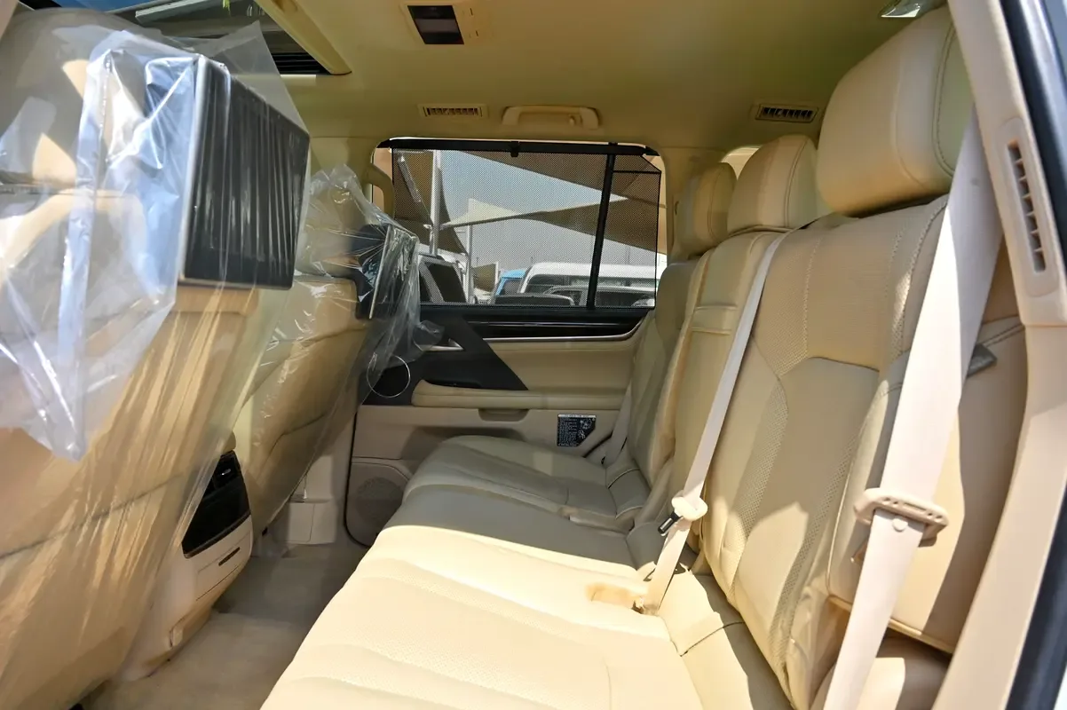 Lexus LX 570 AT (367 حصان) - 18