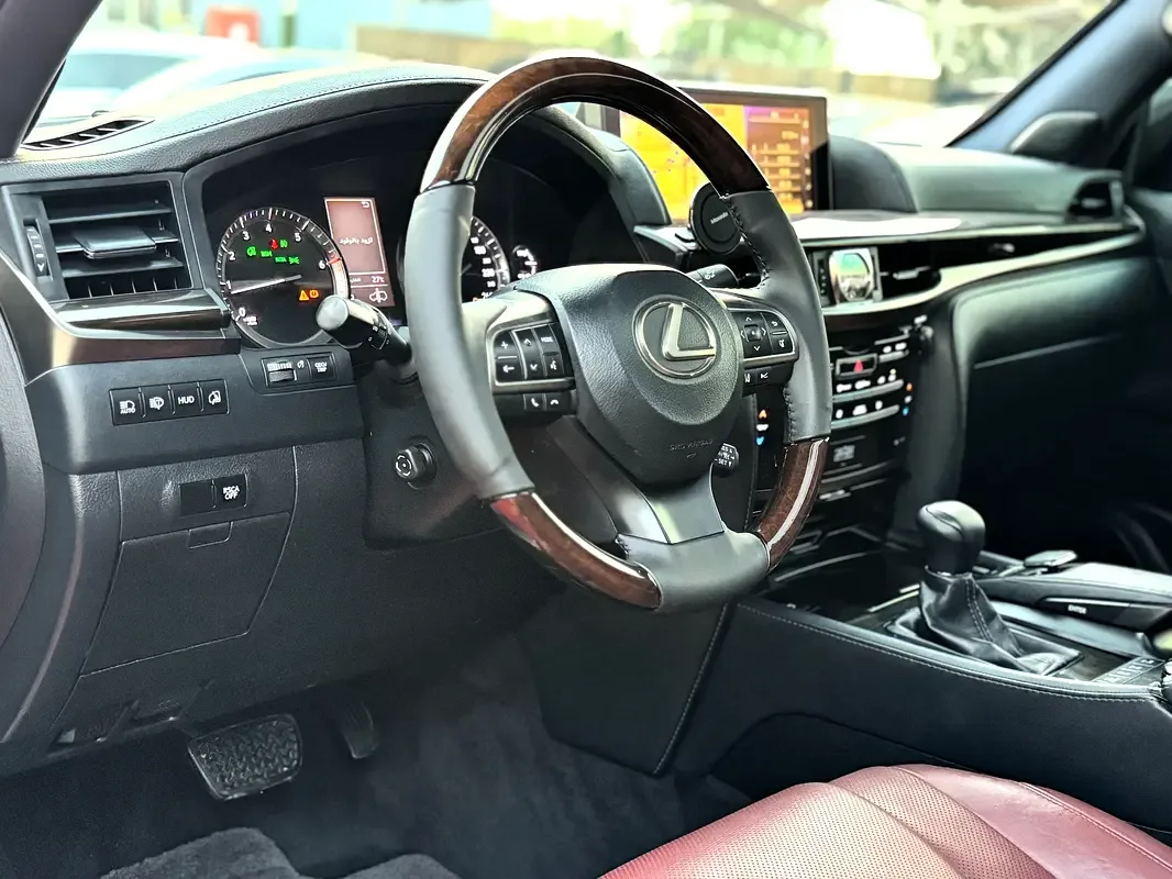 Lexus LX 570 AT (367 حصان) - 14