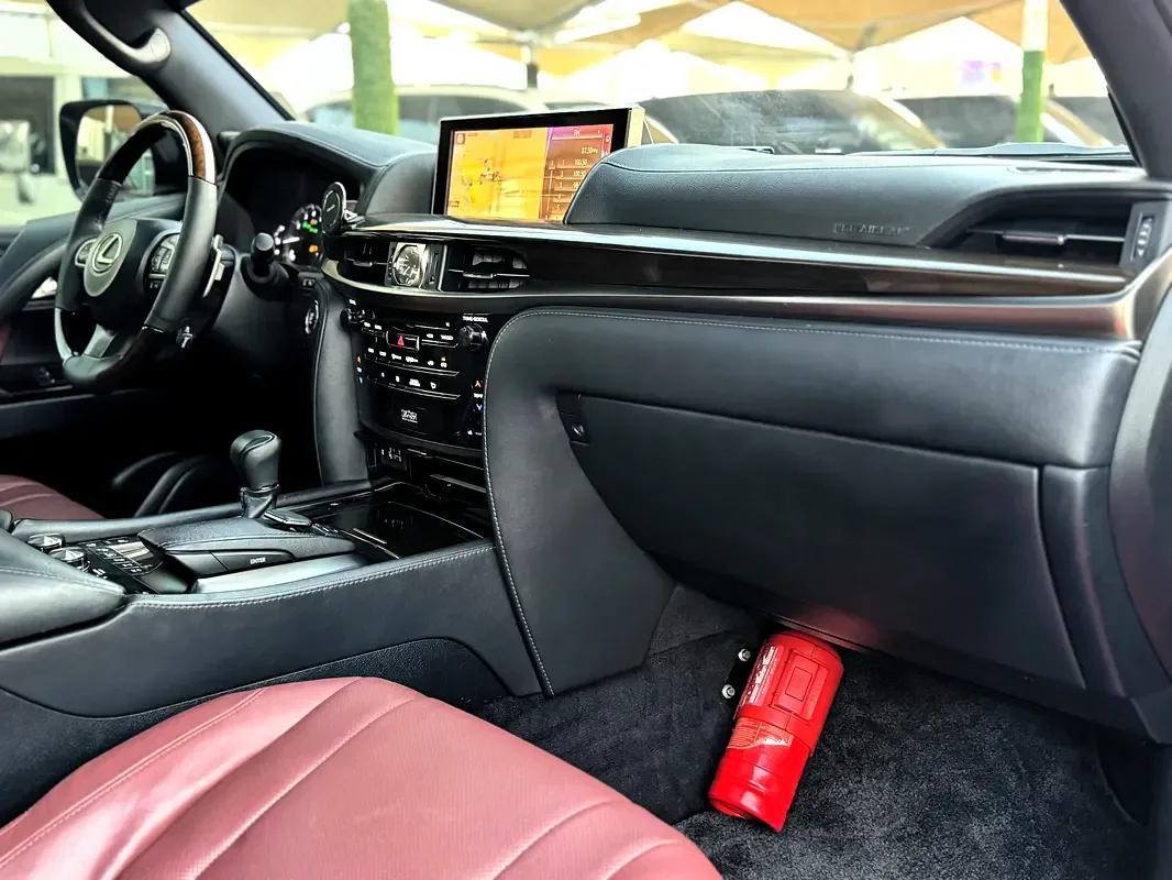 Lexus LX 570 AT (367 حصان) - 17
