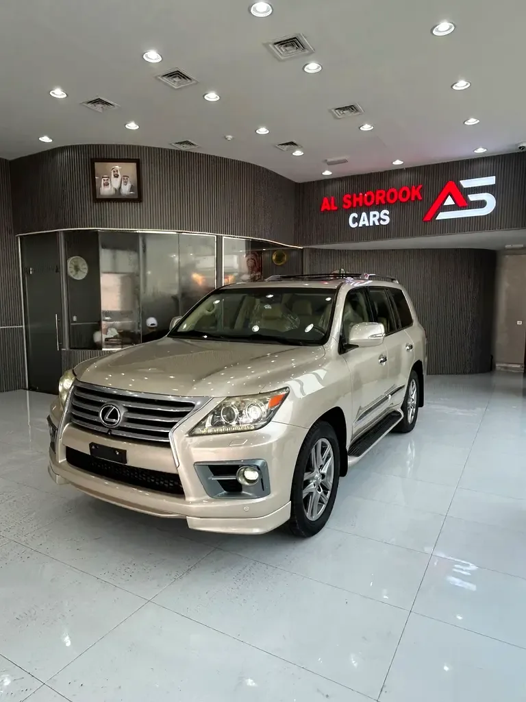 Lexus LX 570 AT (383 hp)