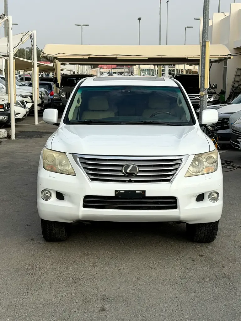 Lexus LX 570 AT (383 hp)