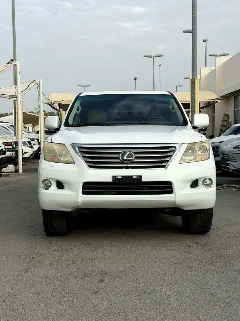 Lexus LX 570 AT (383 حصان) - 12