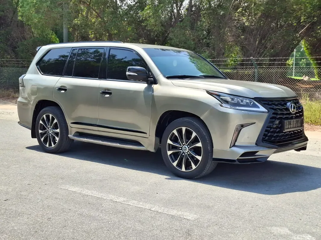 Lexus LX 570 AT (383 hp) - 2