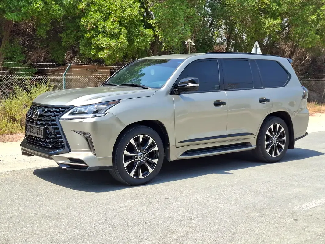 Lexus LX 570 AT (383 hp)