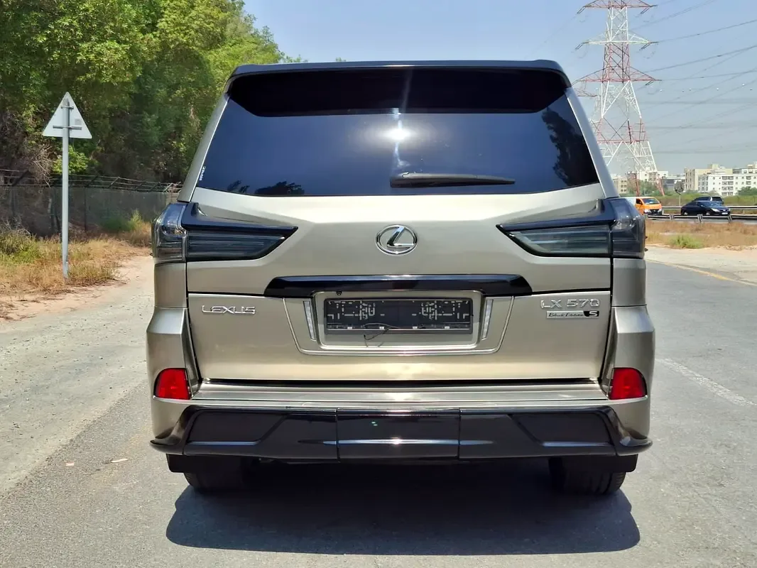 Lexus LX 570 AT (383 hp) - 4