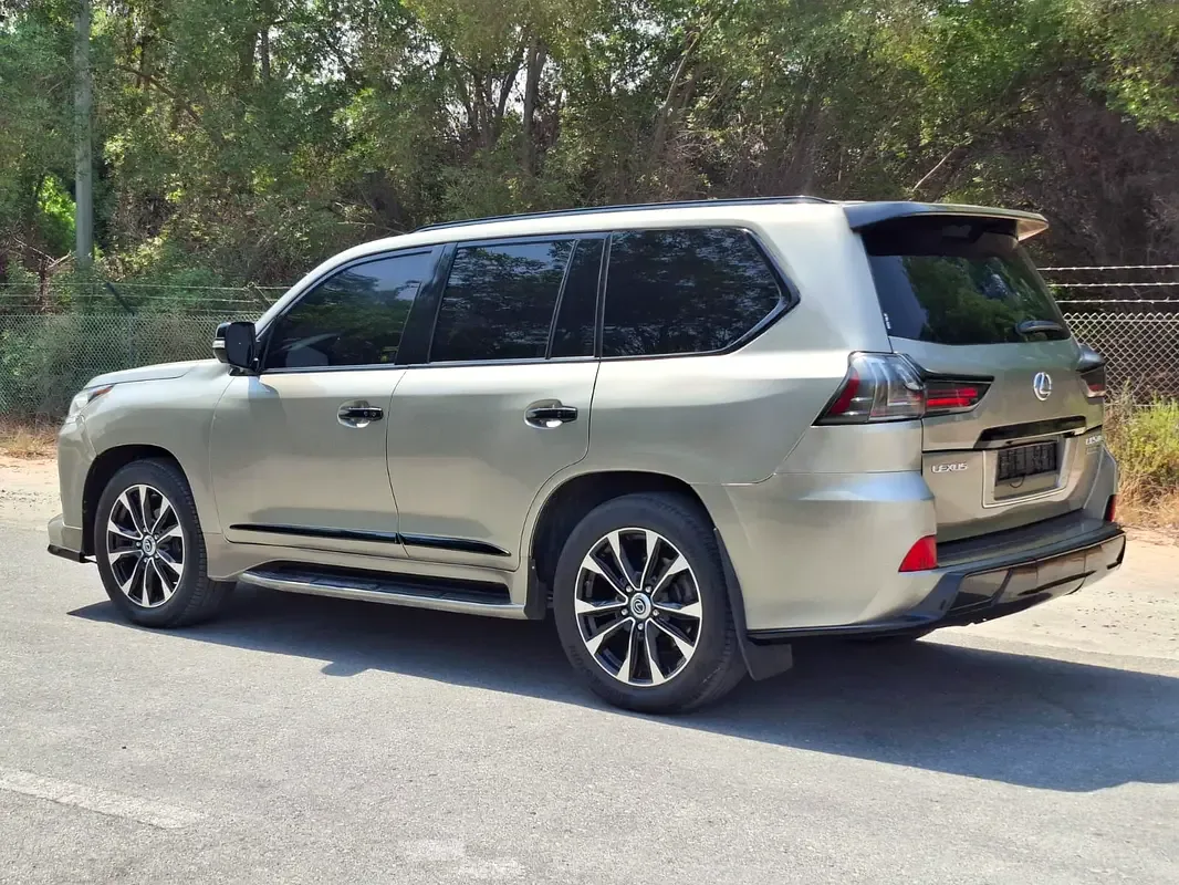 Lexus LX 570 AT (383 hp) - 5