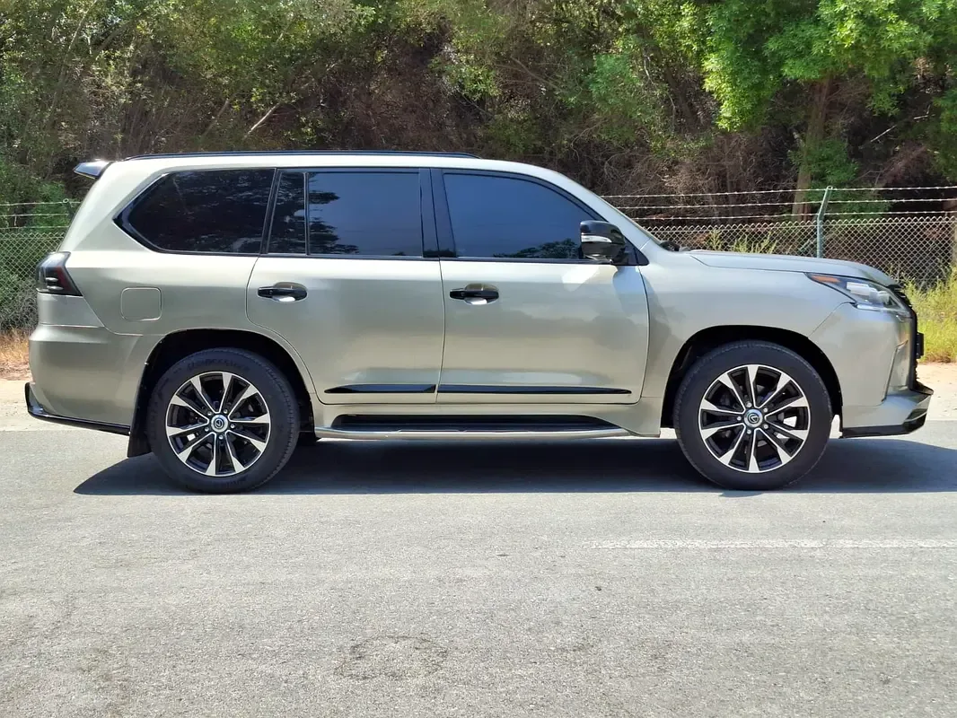 Lexus LX 570 AT (383 hp) - 7