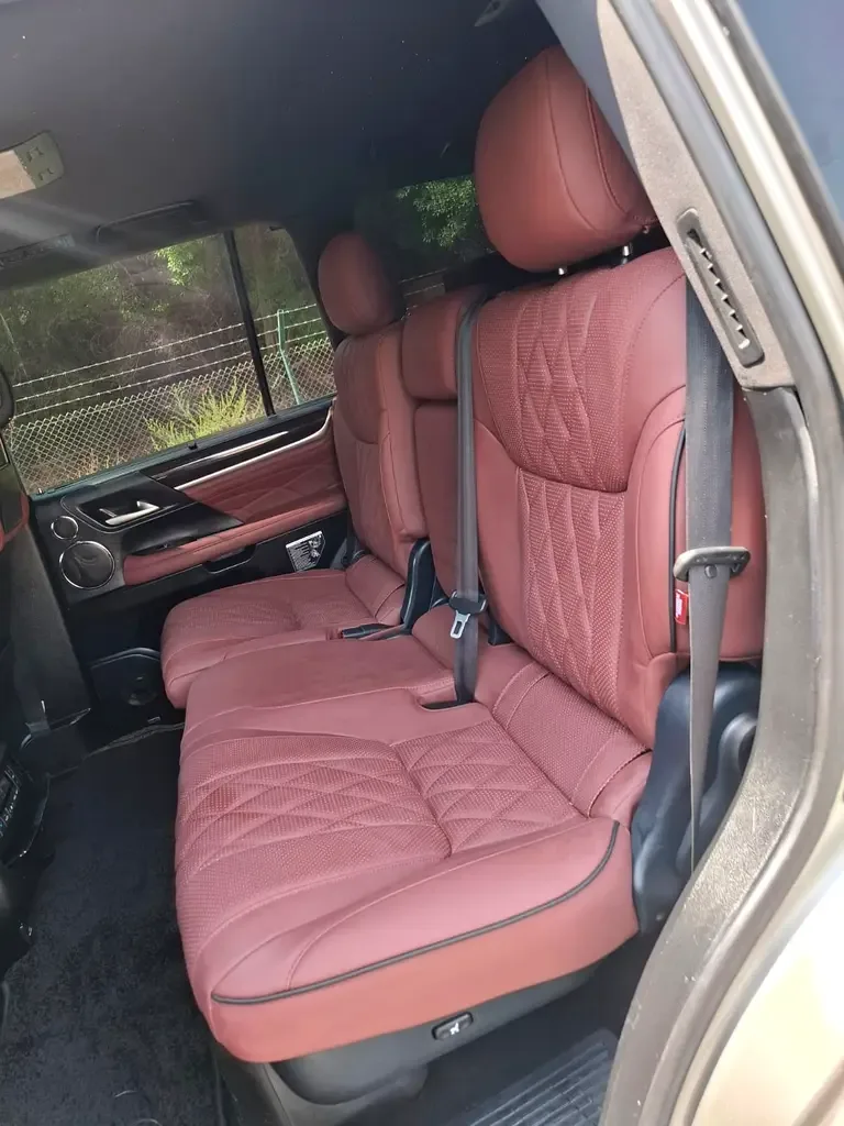 Lexus LX 570 AT (383 hp) - 10