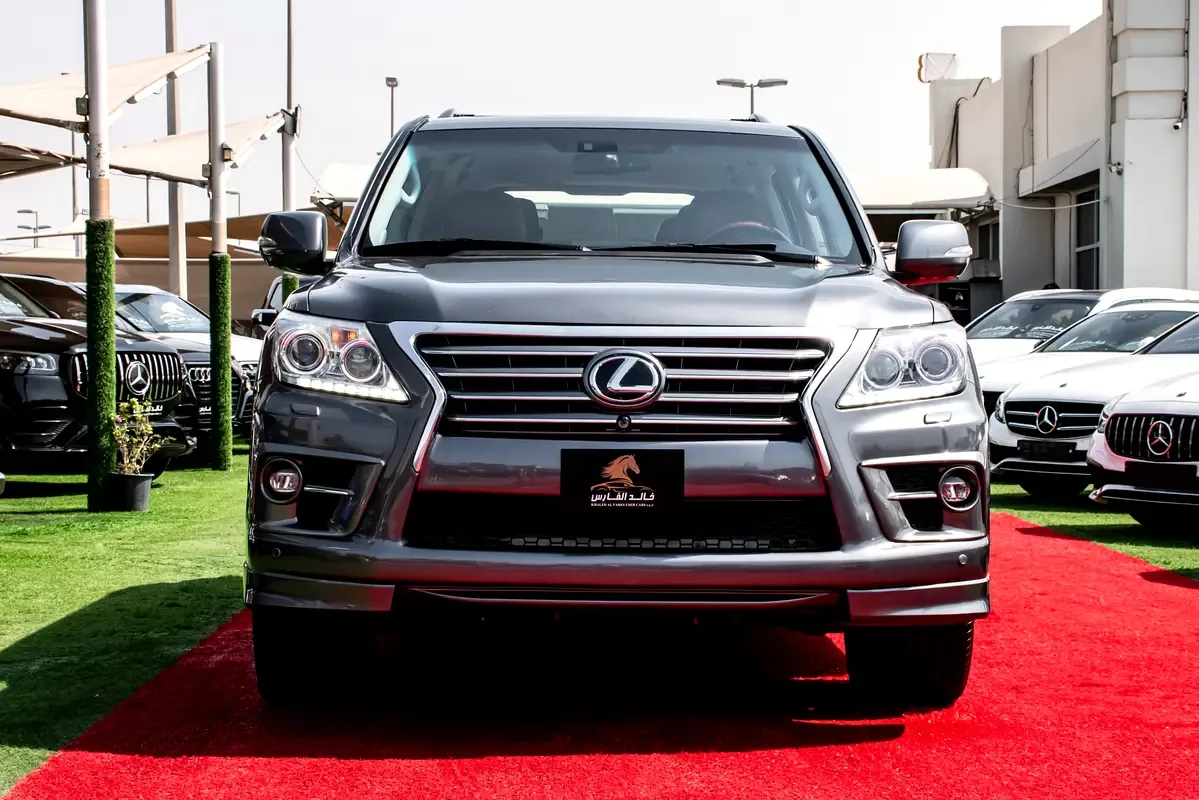Lexus LX 570 AT (383 hp) - 3