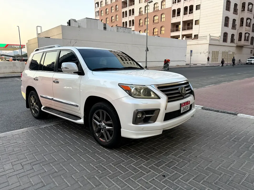 Lexus LX 570 AT (383 حصان) - 3