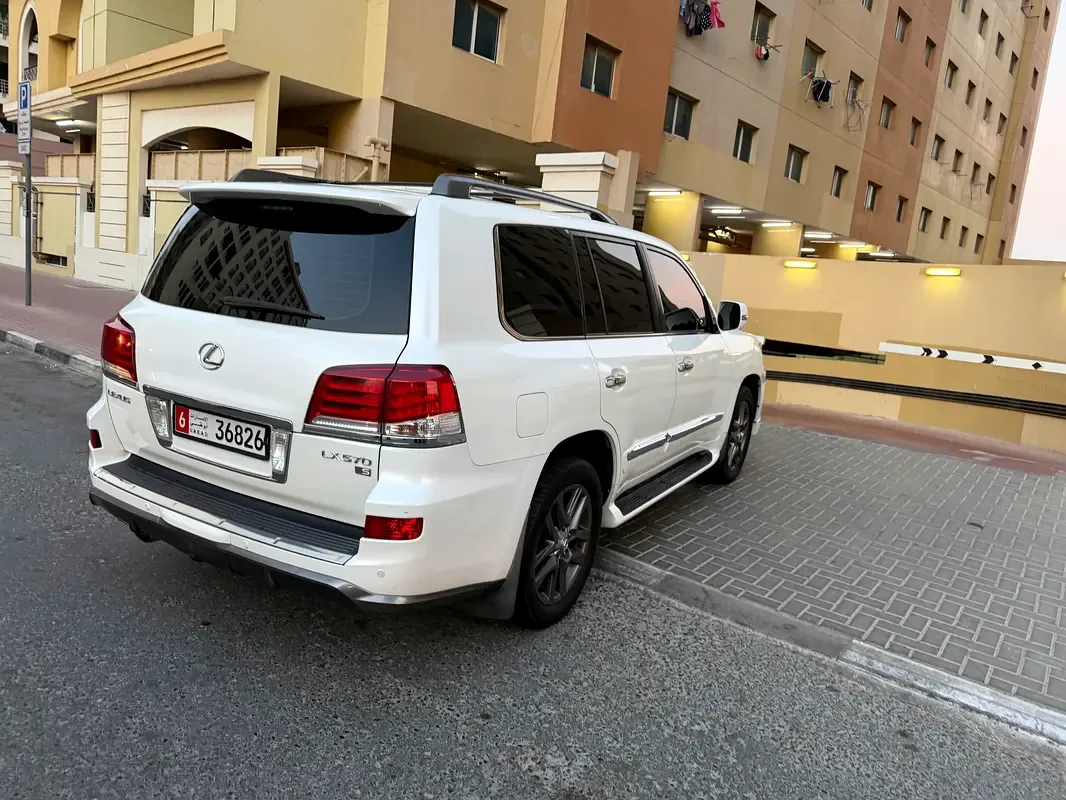 Lexus LX 570 AT (383 حصان) - 6
