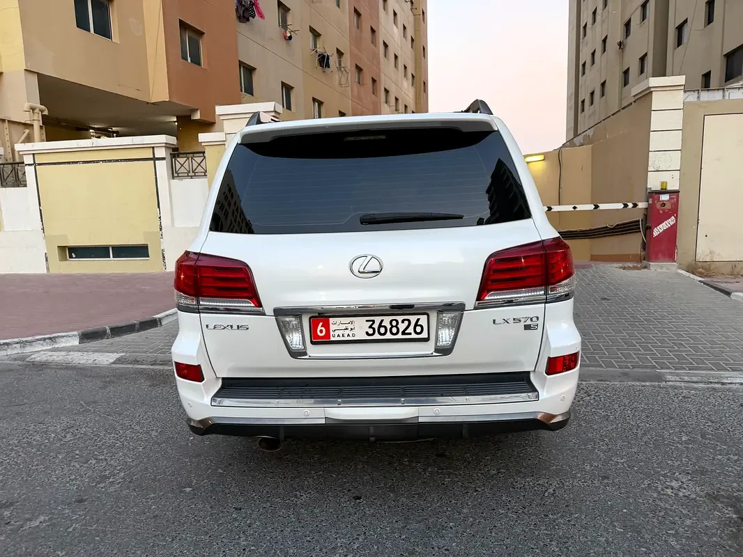 Lexus LX 570 AT (383 حصان) - 7
