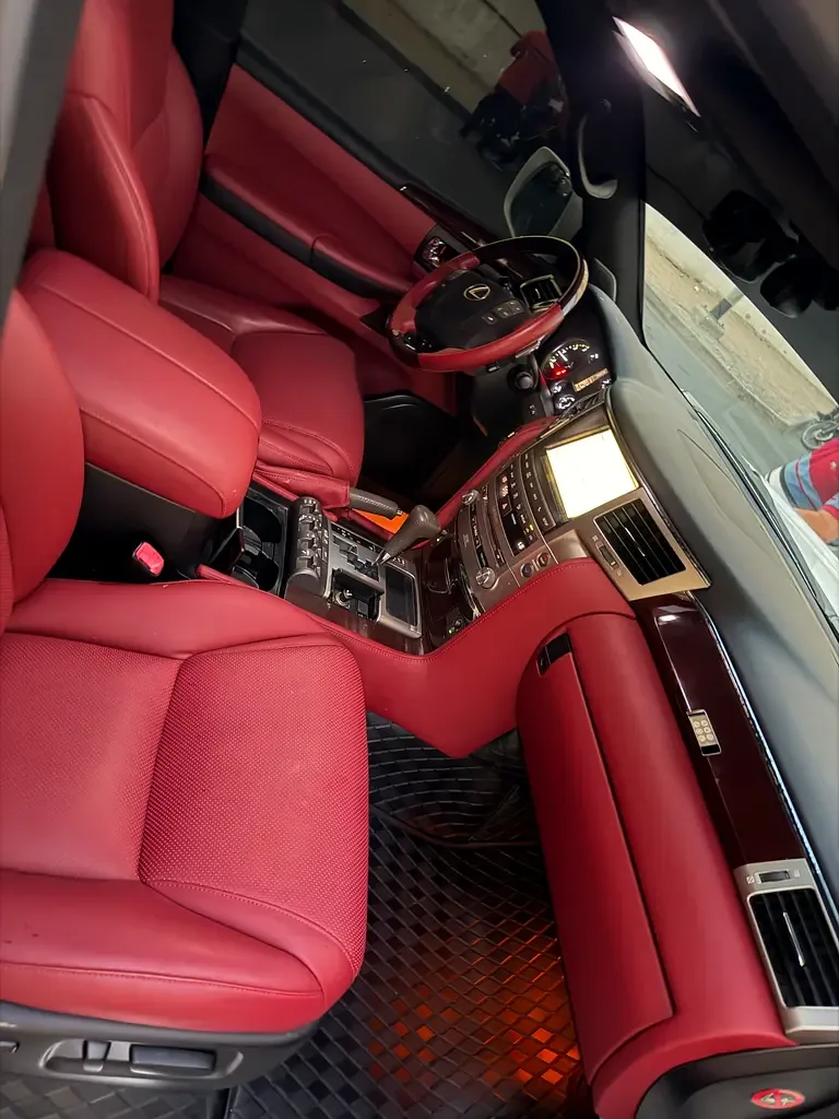 Lexus LX 570 AT (383 حصان) - 14