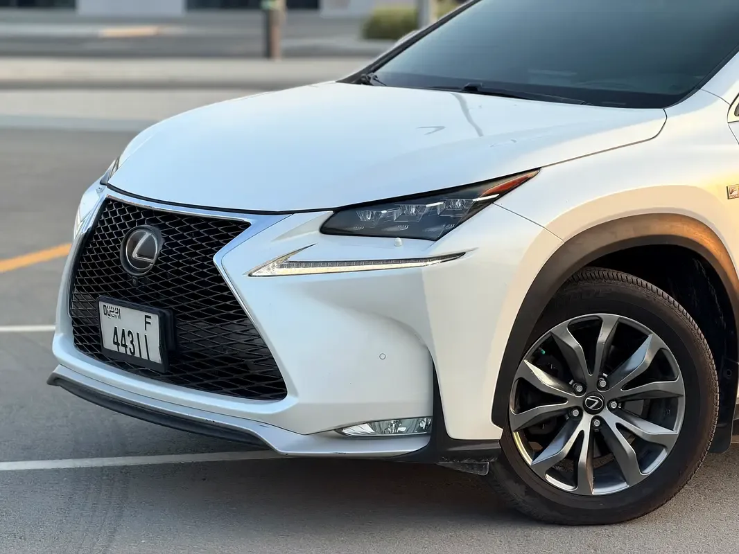 Lexus NX 200t AT AWD (238 حصان) - 2