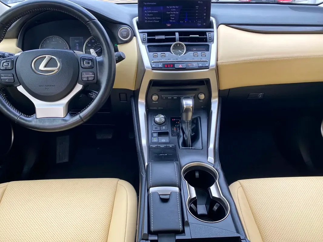Lexus NX 300 AT AWD (238 hp) - 11