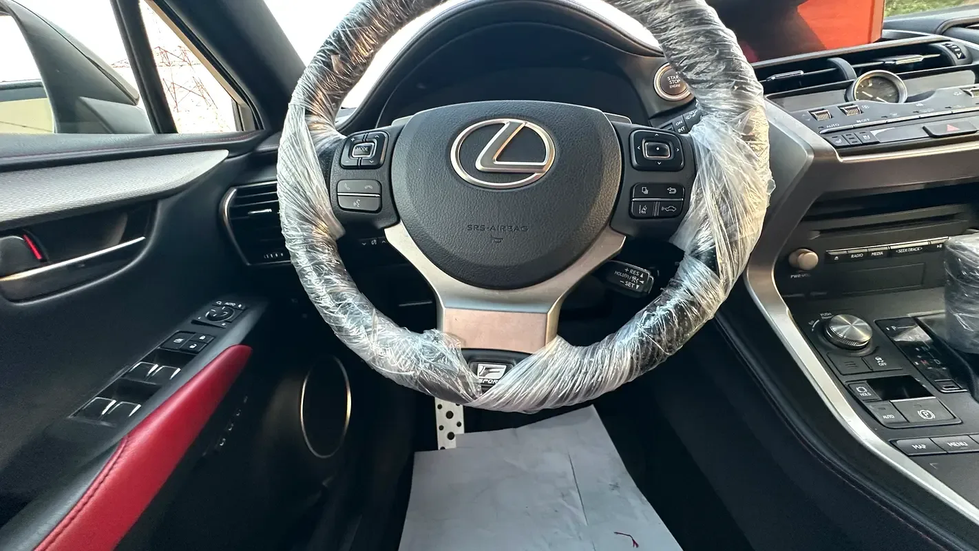 Lexus NX 300 AT AWD (238 hp) - 6