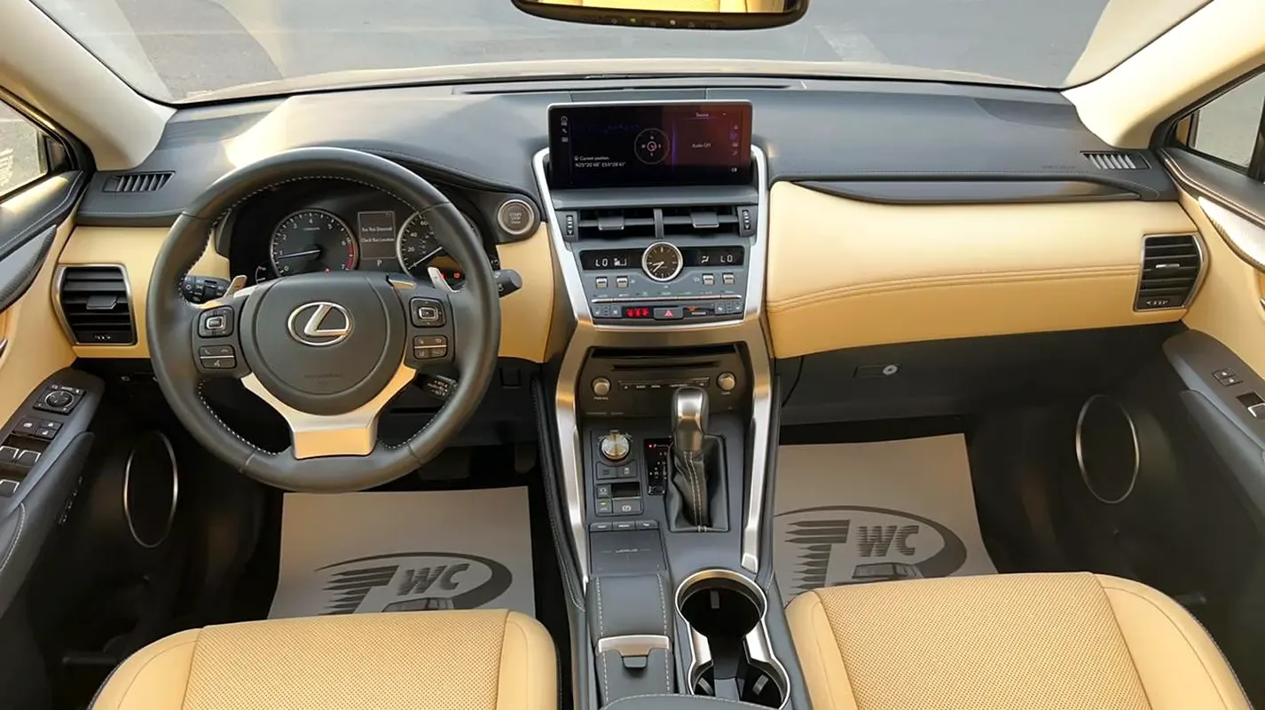 Lexus NX 300 AT AWD (238 hp) - 4