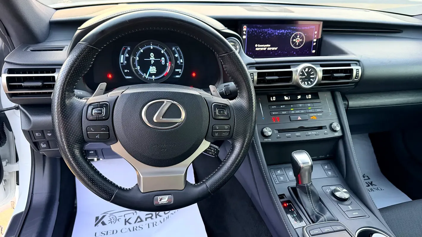 Lexus RC 3.5 AT RWD (316 hp) - 9