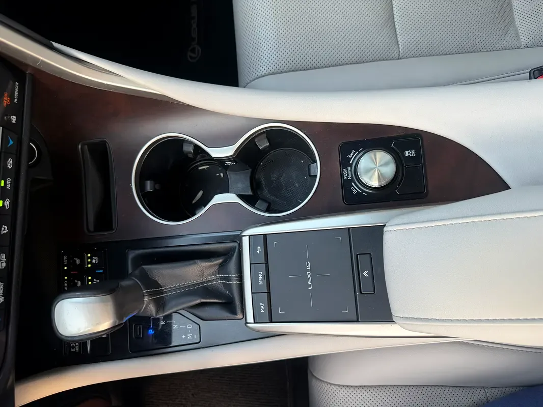 Lexus RX 2.0 AT (238 حصان) - 6