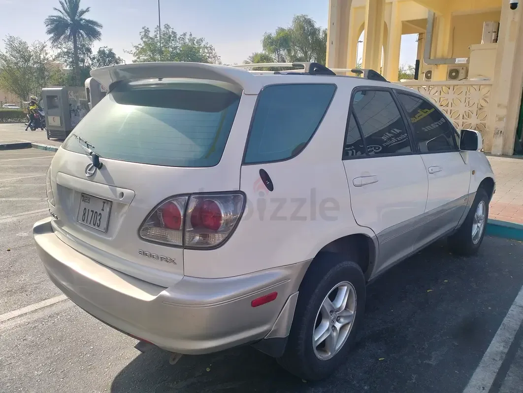 Lexus RX 300 AT AWD (201 hp)