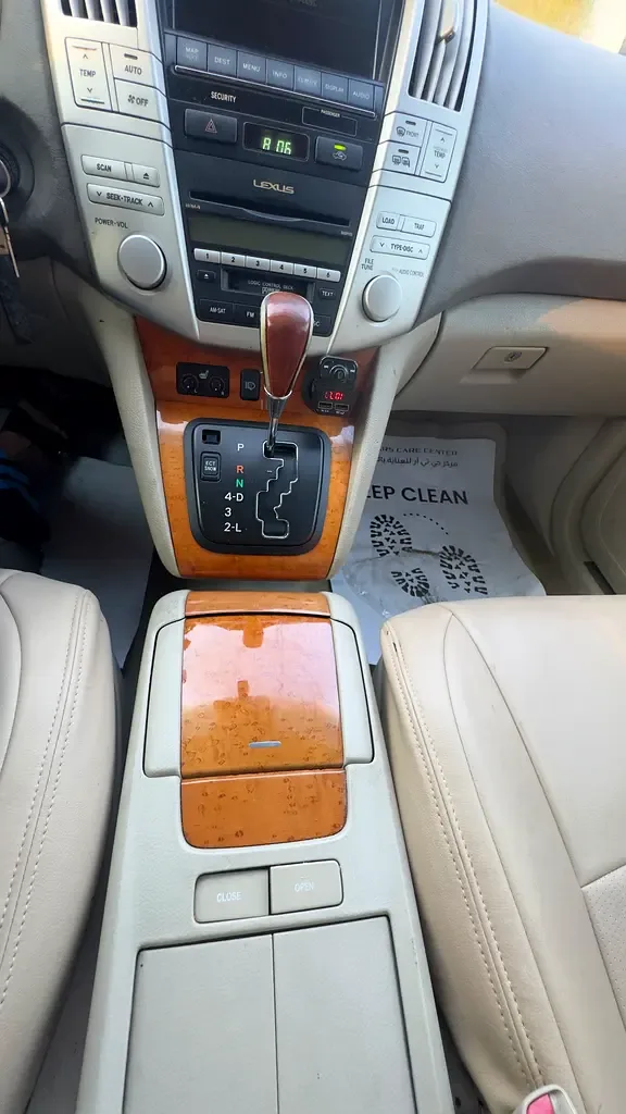 Lexus RX 350 AT AWD (270 hp) - 13