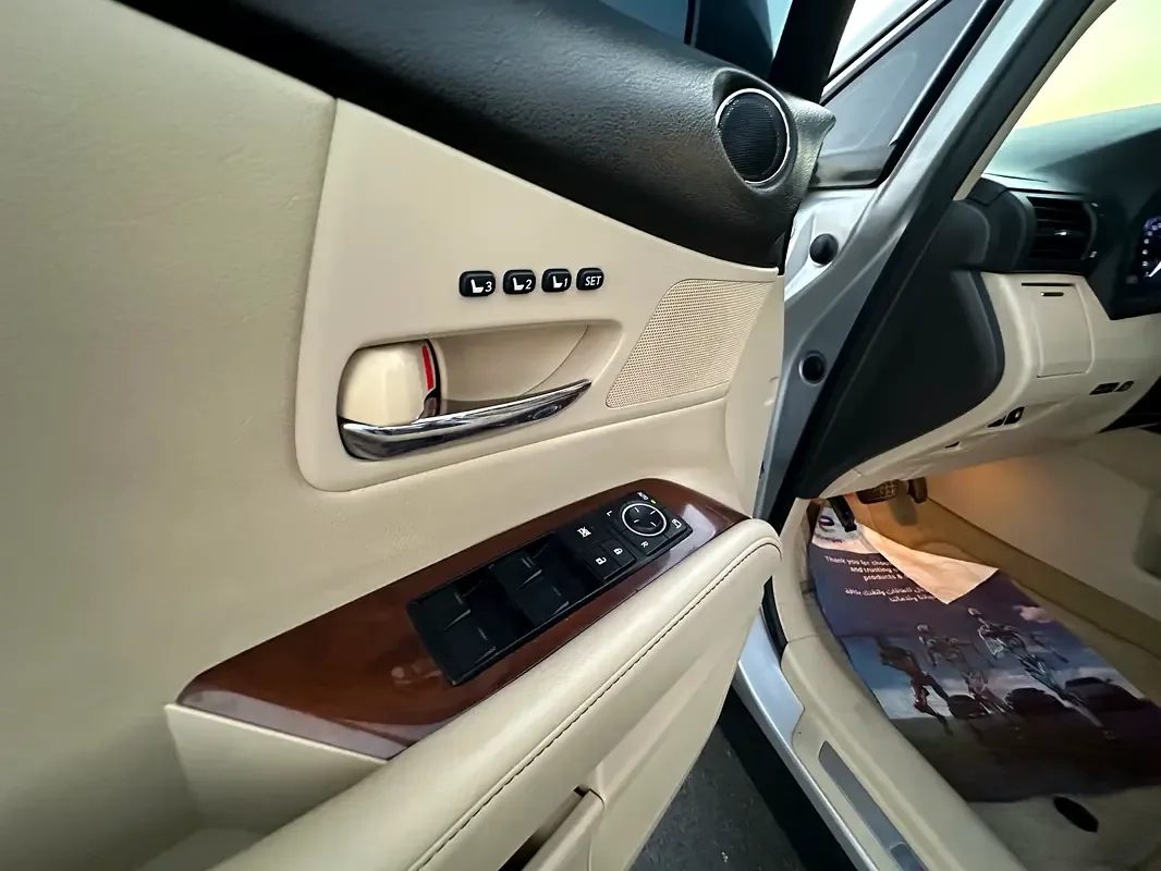 Lexus RX 350 AT AWD (277 حصان) - 8
