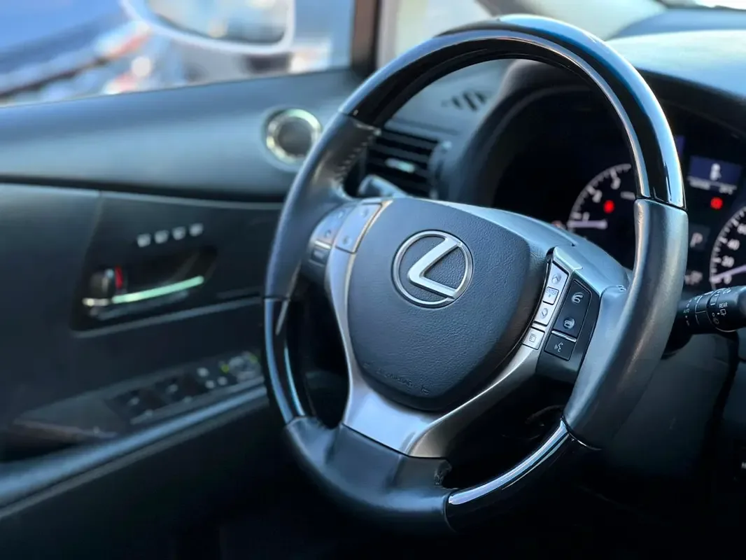 Lexus RX 350 AT AWD (277 hp) - 17