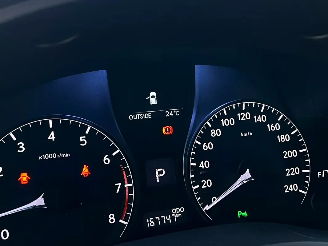 Lexus RX 350 AT AWD (277 hp) - 20