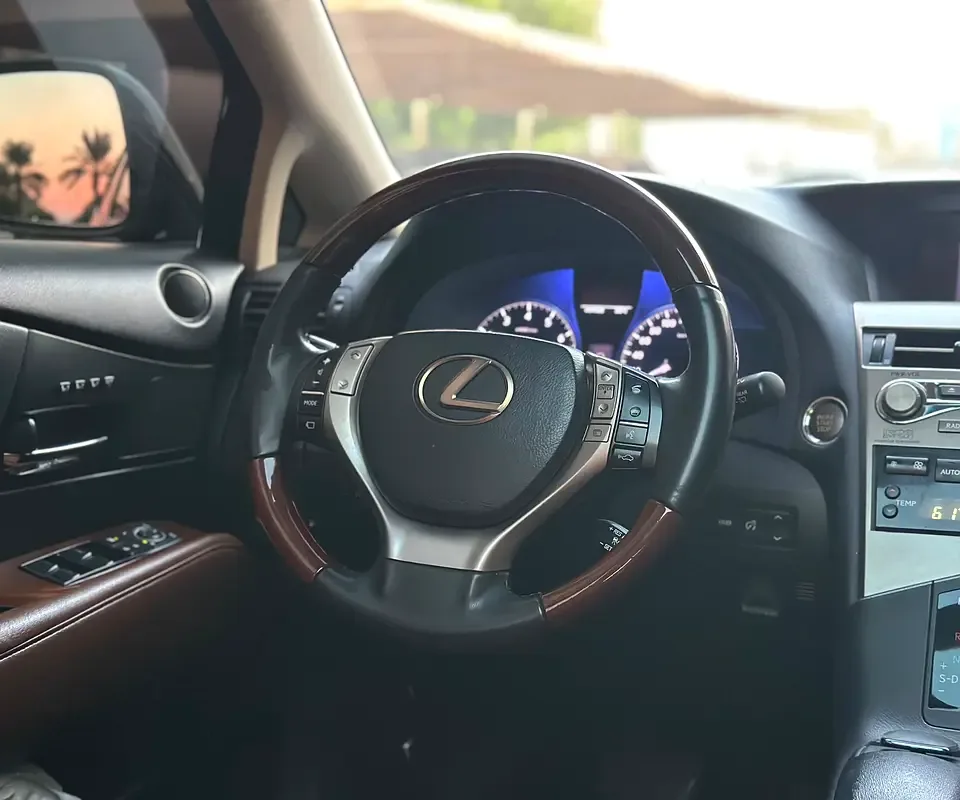 Lexus RX 350 AT AWD (277 hp) - 17