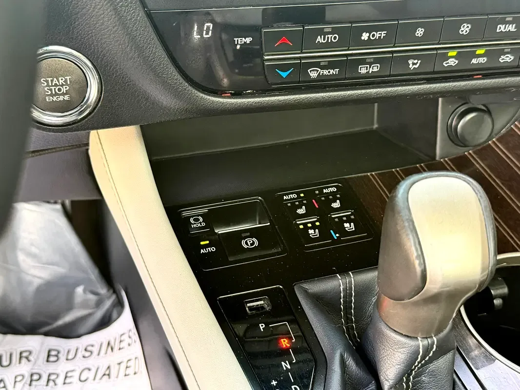 Lexus RX 350 AT AWD (300 hp) - 11