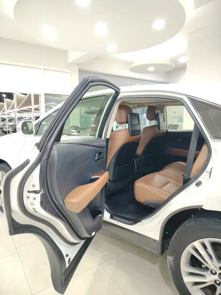 Lexus RX 350 AT AWD (300 حصان) - 7