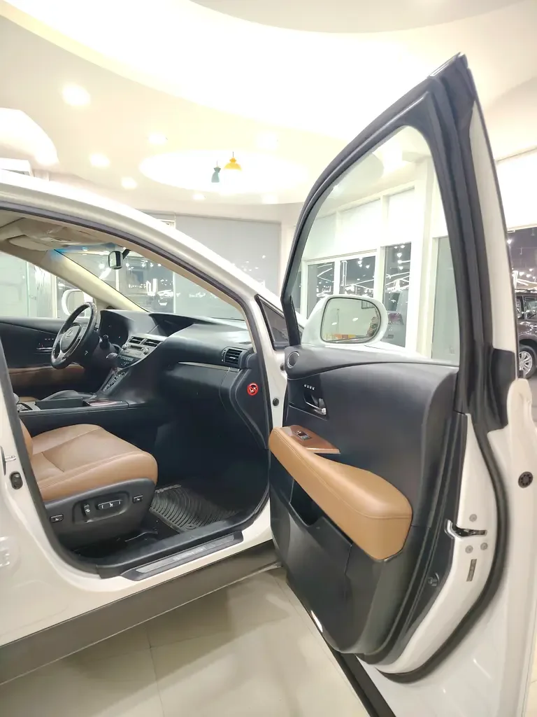 Lexus RX 350 AT AWD (300 حصان) - 8