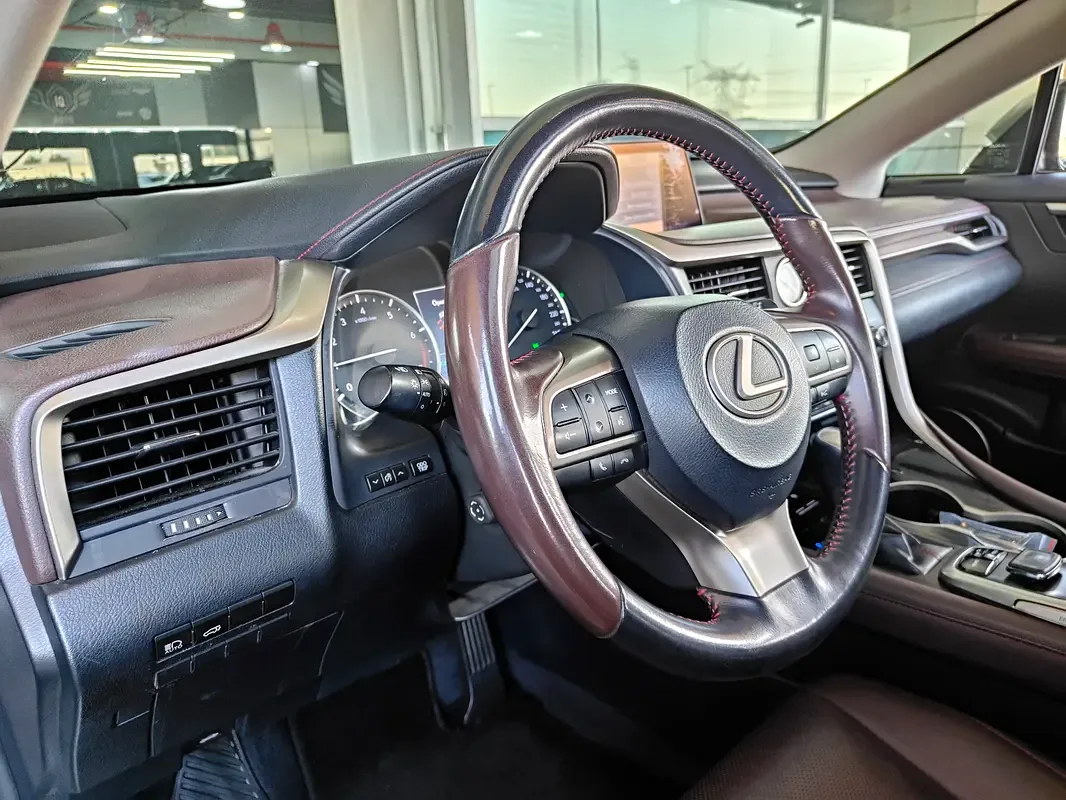 Lexus RX 350 AT AWD (300 حصان) - 11