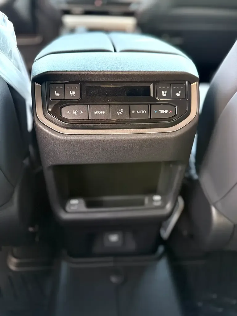 Lexus TX 2.4 AT 4WD (366 hp) - 16