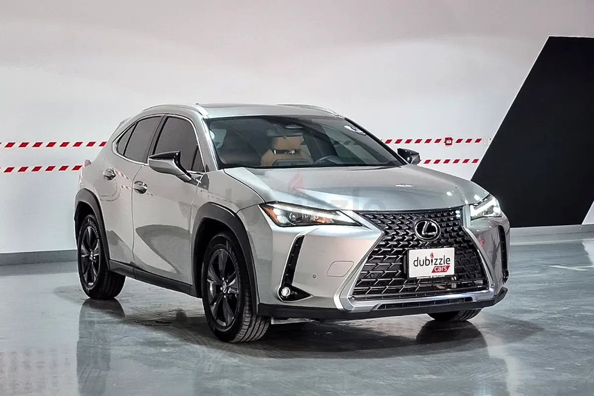 Lexus UX 2.0 CVT (178 hp)