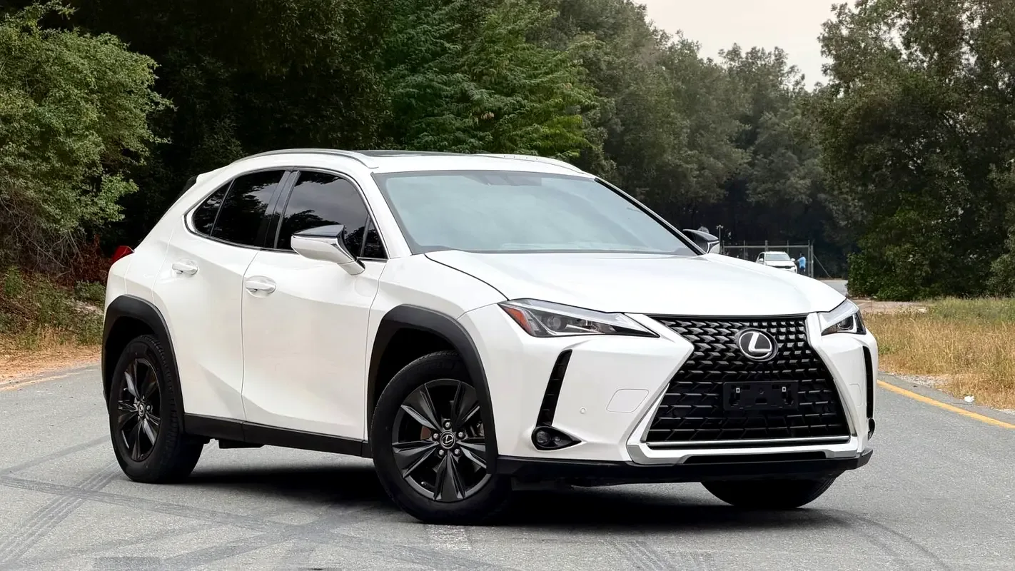 Lexus UX 200 CVT (150 hp)