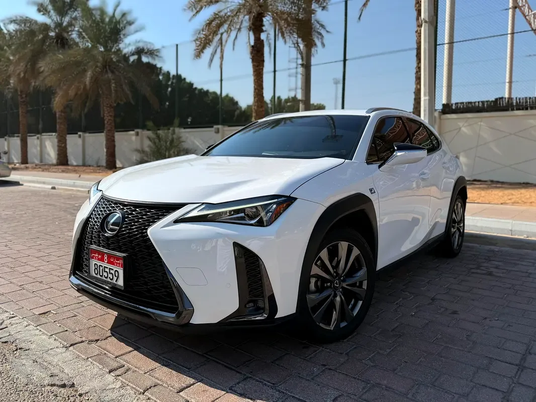Lexus UX 200 CVT (150 hp)