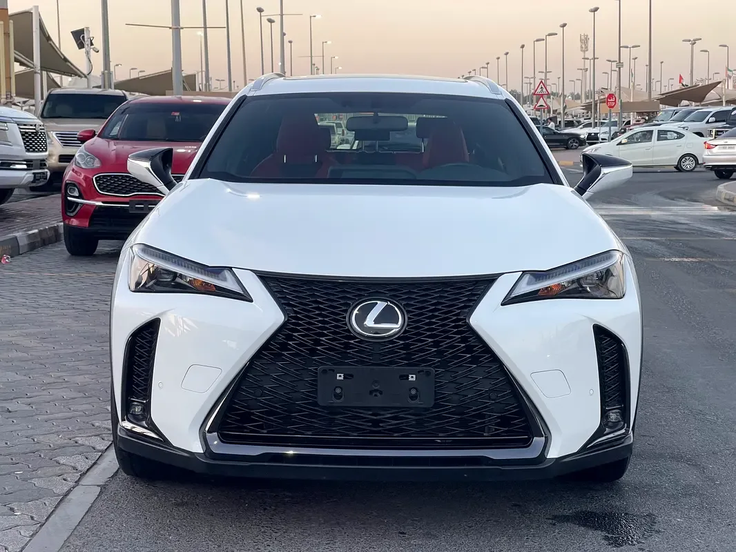Lexus UX 200 CVT (150 hp)