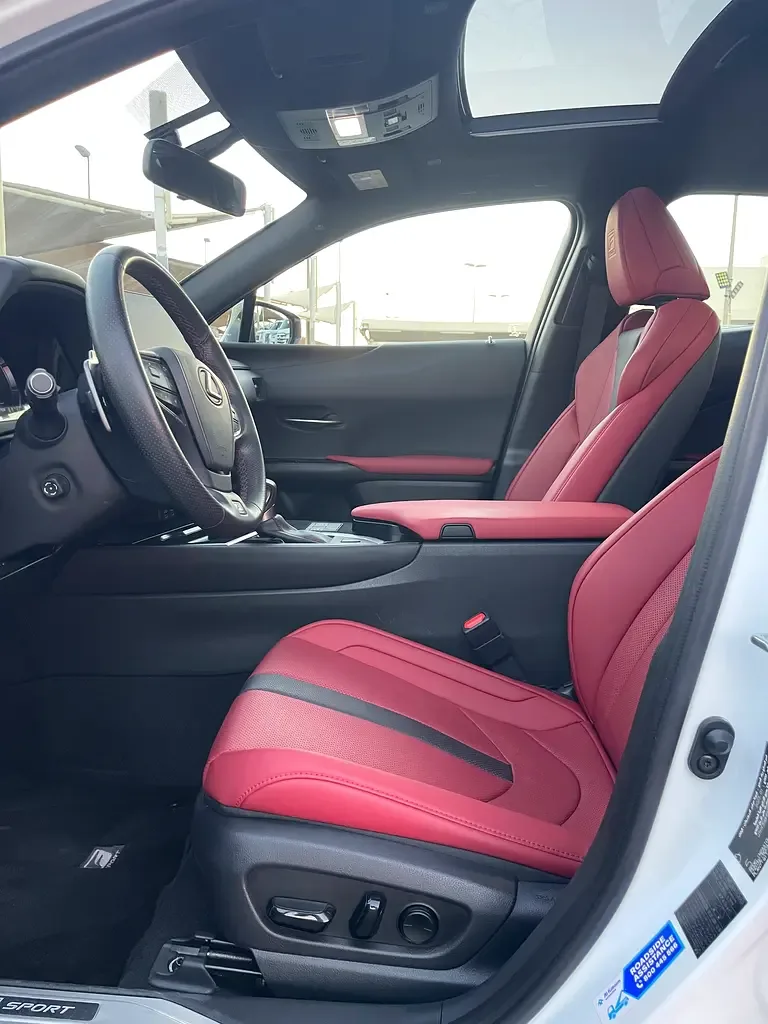Lexus UX 200 CVT (150 حصان) - 12