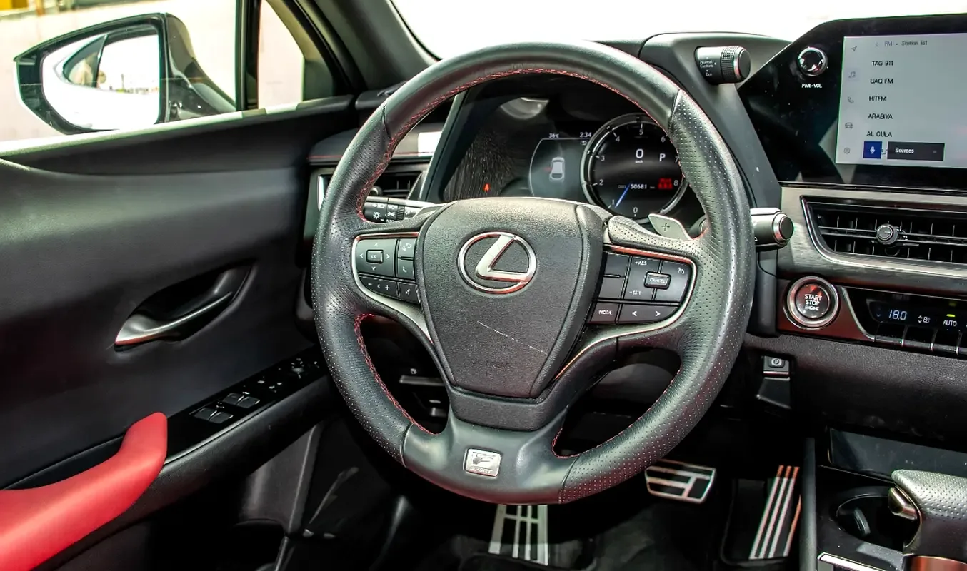 Lexus UX 200 CVT (150 hp) - 13